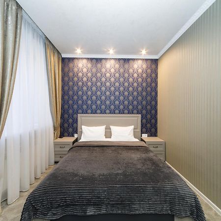 L.O.Y Family Hotel Dnipro Exterior photo